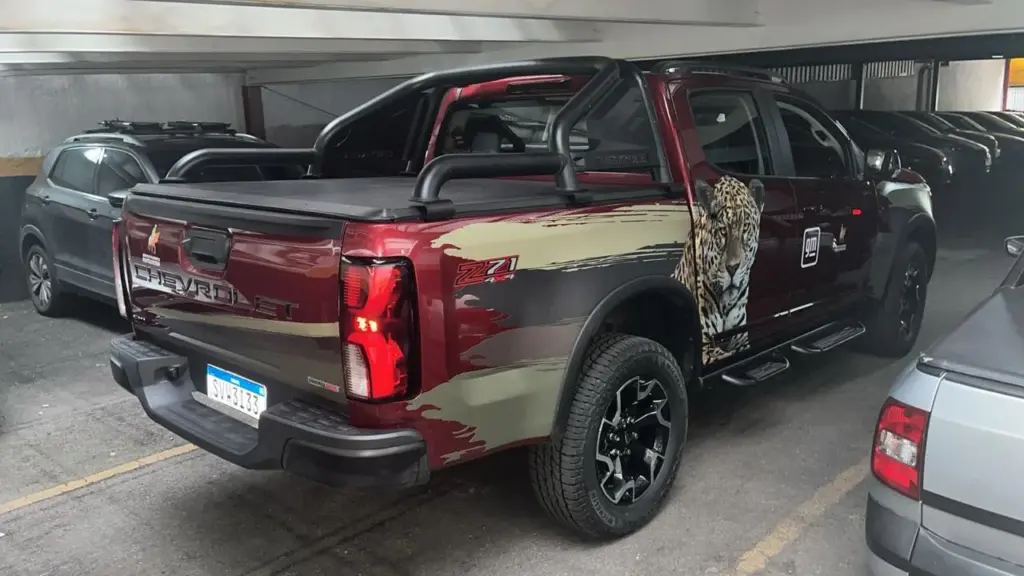 plotagem de carro